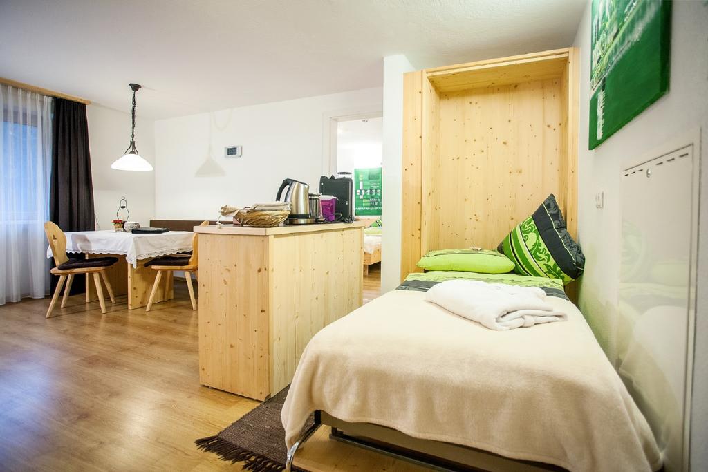 Gaestehaus Waldrand Garni Wiesing Εξωτερικό φωτογραφία