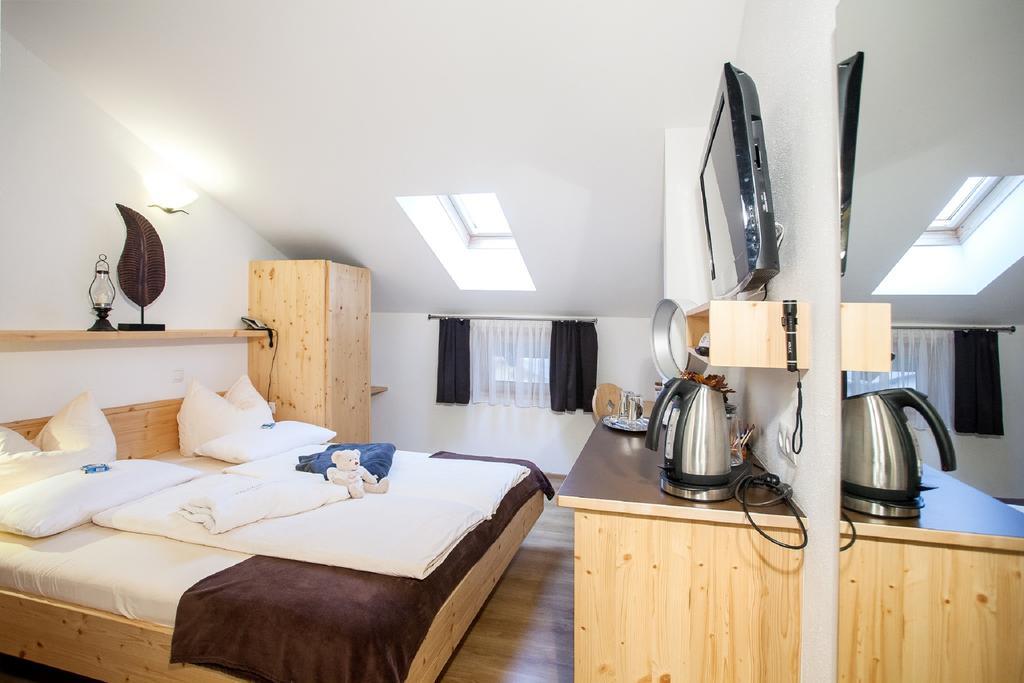 Gaestehaus Waldrand Garni Wiesing Εξωτερικό φωτογραφία